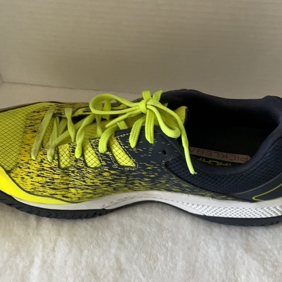 Skechers Yellow and Black Athletic Shoes pickleball Goodyear - Picture 6 of 10